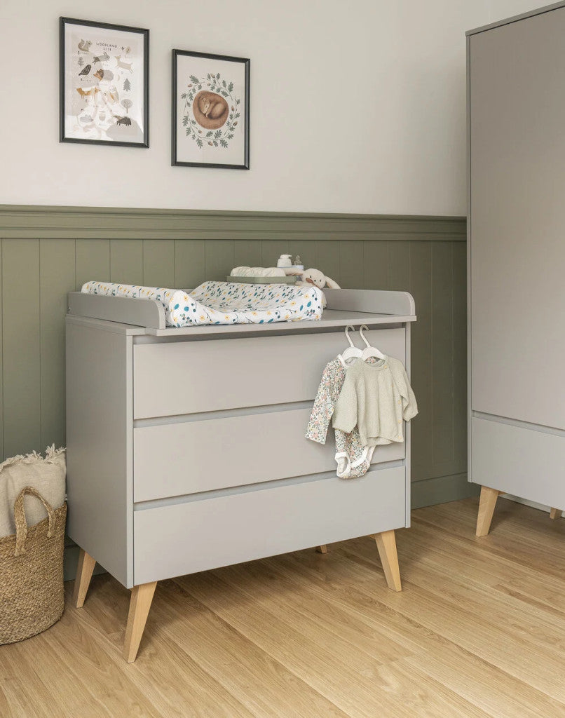 Pinio Swing Grey komód 3 fiókos