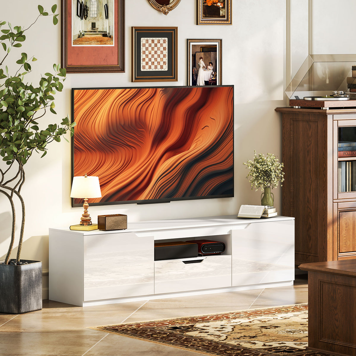 Modern fehér TV-állvány 160 cm, fényes előlapokkal és fiókkal