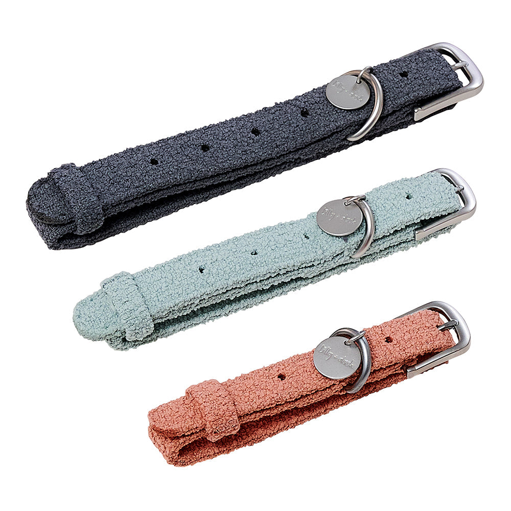 Lilly + Dash bouclé kutyanyakörv gravírozható bilétával – 3 méretben