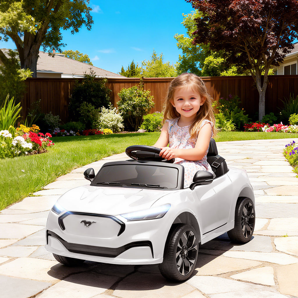 Ford Mustang Mach-E licencelt elektromos kisautó, 12 V – fehér