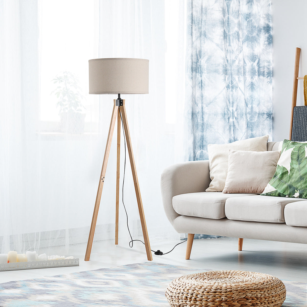 Lampadaire trépied style scandinave 40 W max. dim. 45L x 45l x 152H cm bois de pin lin beige-9