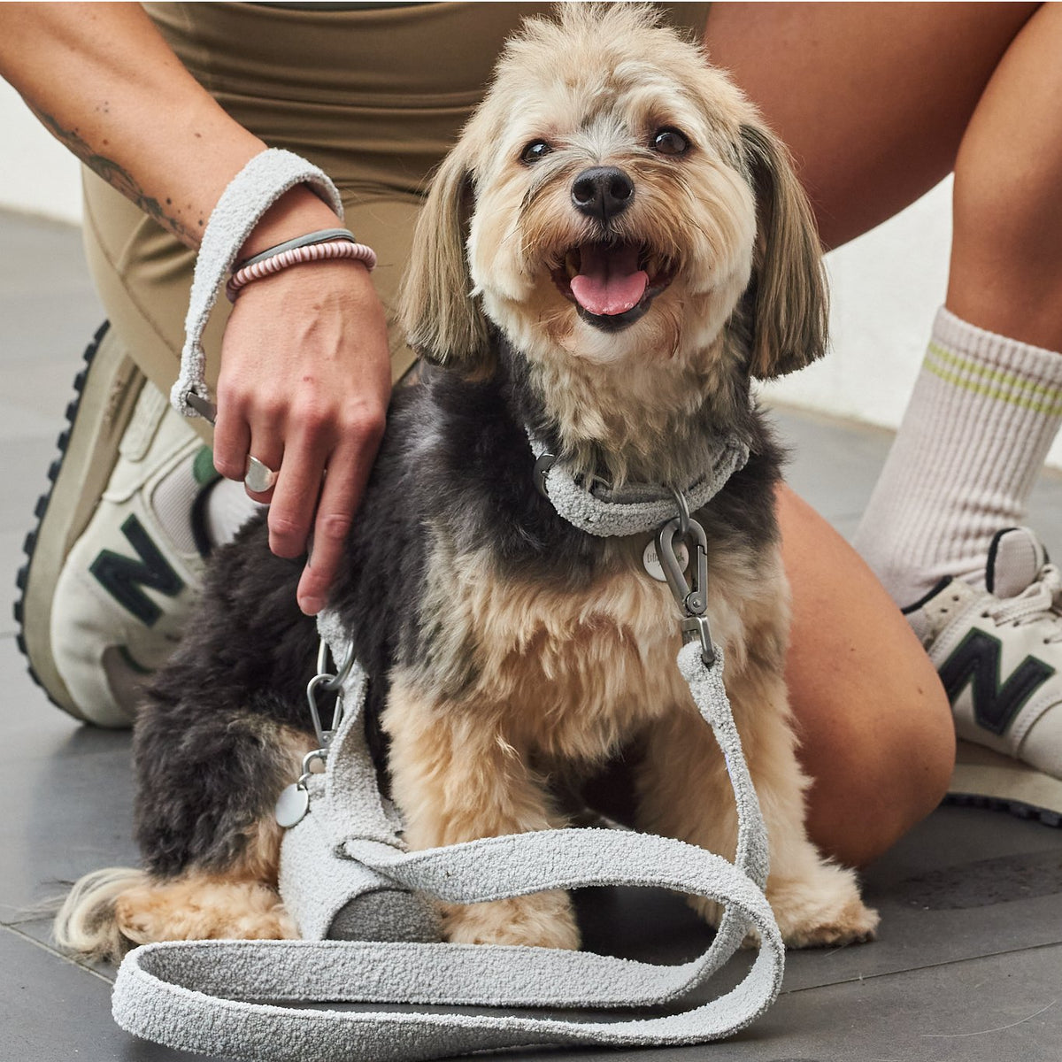 Lilly + Dash bouclé kutyapóráz nyitható fogantyúval – 150 cm